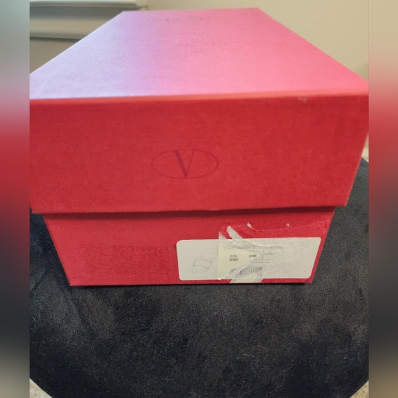Valentino Garavani Rockstud sandal with box and dust bag, size 36 (US 6) - Picture 12 of 16